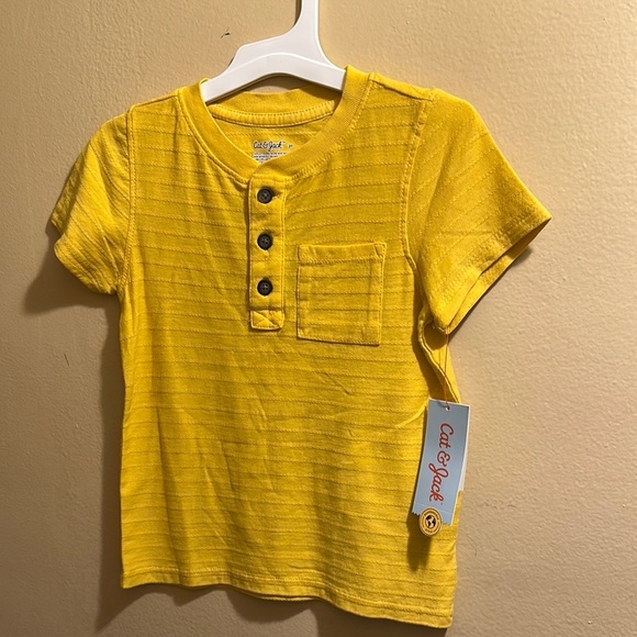 Cat & Jack Bright Yellow Short Sleeve Tee - Picture 1 of 2